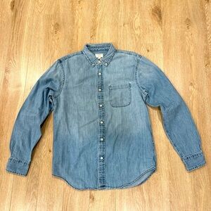 Club Monaco - Men’s Chambray Button Down Shirt (Medium)